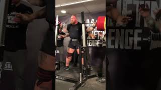 460kg / 1013lbs squat.