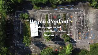 Un jeu d'enfant : un parking transformé en piste de jeu