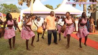 Performance by Obol Simple Man at the Introduction ceremony