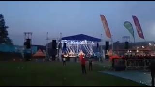 shinetruss help Uganda star concert stage truss