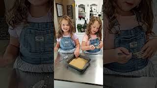 Afternoon Delight: The Twins Make Lemon Bars