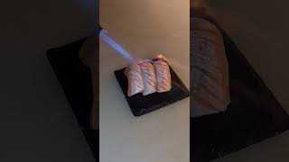 Sushi de barriga de salmão