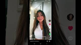 cerco il 1 tik tok di Rebecca Parziale chiesto da: @La_fan_di_glitter_3_candy13