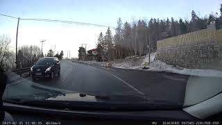 Dashcam video of incident on "Riksvei 715" near Flakk (Trondheim), Norway.