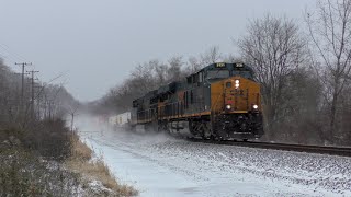 CSXT 3131 Kicks up Snow in Below Zero Weather - 12/23/2022