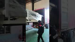 Delivery of Spain atc cnc router with auto loading and unloading for furniture