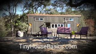 Tiny House Tour: Exterior Mini Pan