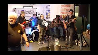 Roots Jam Beckys Martin Bain 2023 08 415