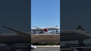 Virgin Atlantic Boeing 787-9 landing at Los Angeles International Airport