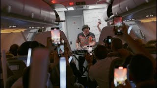 Volotea surprises its passengers with a in-flight DJ set!