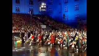 Basel Tattoo 2009  Massed Pipes and Drums / Zurich Caledonian Pipe Band 2009