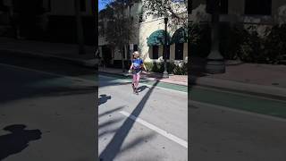 Fast backwards rollerblading crossovers & jumps street skating in Miami at SkaterMigration 2024