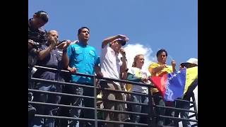 Capriles dice que va pa fuera el coñoemadre, bandido, corrupto y asesino #Venezuela