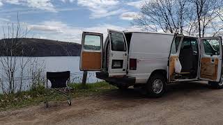 Haveing  lunch  Bon Echo  van camping  Ontario