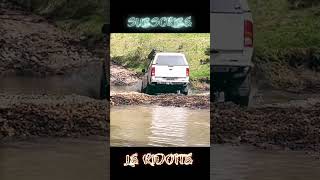 Hilux crossing the Turon River - #4wd #toyota #toyotahilux