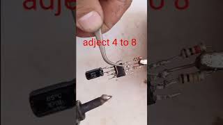 lED Flasher circuit with NE555 timer chip/How to make a LED chaser circuit