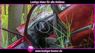 Lustige Witze zum totlachen | Lache nie, wenn ein Pole mit einem Auto gegen einen Baum fährt.