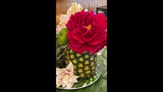 Make a Pineapple Centerpiece