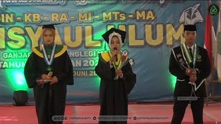 Part 1 Persembahan Lagu Seventeen berjudul "Ayah" oleh wisudawan Mansyaul Ulum Ganjaran Gondanglegi