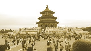 Sky Temple. On holidays. Beijing. China. Country Day. Храм Неба. В праздники. День страны.