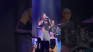 KENIA OS "Mia, Mia" Live @The Belasco Los Angeles 2023 #KeniaOs #MiaMia #Keninis #K23