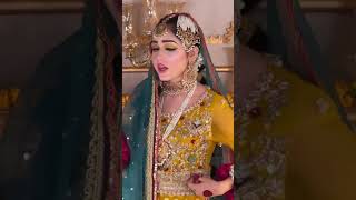 Wow beautiful mehndi bride