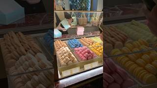 #macaron #paris #champsélysées #gourmandise #france #travel