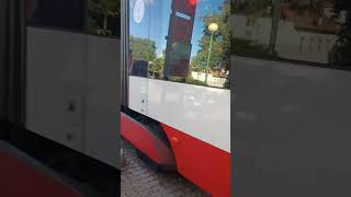 Odjezd Tramvaje Škoda 15T4 Ev.č.9327 ze zastávky Královský letohrádek #dpp #skoda #tram #shorts