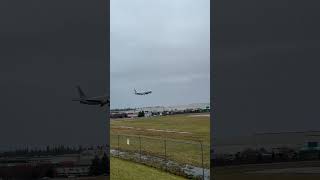 P8 Posidion Touch and Go at Paine Field #planespotting #p8poseidon #boeing #planelanding #aviation