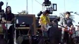 The Breeders "No Aloha" @ Coachella 2008