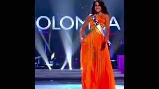 Catalina Robayo en #MissUniverso2011 Se dice que el vestido no la dejo llegar mas lejos!!!