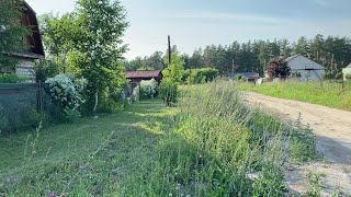 Где то там на огороде. В деревне в гостях.