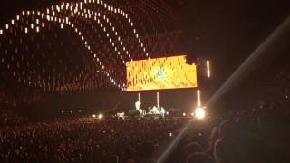 Give It Away : Red Hot Chili Peppers (RHCP) Live in AccorHotels Arena Paris - 18/10/2016