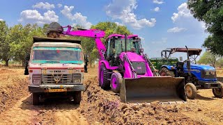 JCB 3dx Backhoe Loading Mud in Mahindra 475 JCB anwanted banana tree removed JCB Miti khudai #jcb