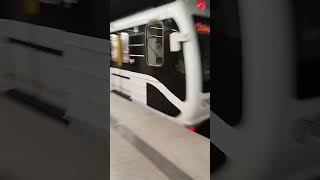 M3 Metró 650 6100 6101 6102 6103 6104 651 Megy a Deák Ferenc tér BKK