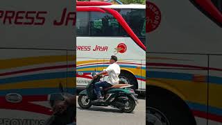 BUS TRANSPORT JAYA EXSPRESS DARI JAKARTA OTW SUMBAR#videoshorts #bismania #bus