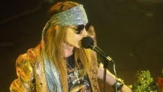 tHis is wHy eVerybOdy's enviOuS oF AxL rOsE...