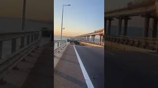 Горит крымский мост. Crimean bridge in the fire.