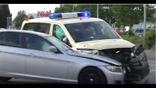 Crazy BMW Crashes into Ambulance [HD]