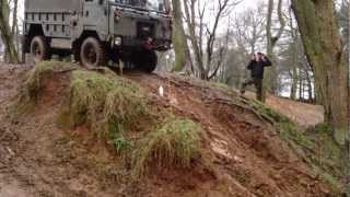 Land Rover 101 Steep Decent at Brickhill RTV