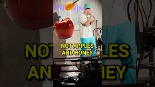 Apples and Honey rhymes with _____ and Money #standupcomedy #roshhashana #koshadillz #haha