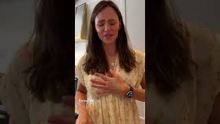 Jennifer Garner's Pretend Cooking Show - Episode 42: Cinnamon Apple Muffins