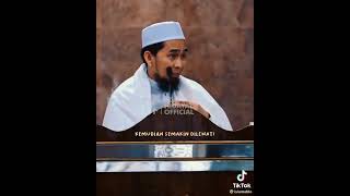 ust adi hidayat