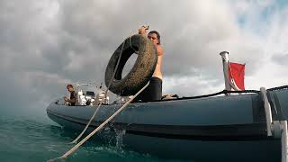 🌊🚢 **Captain Max Boat Tours' Reef and Ocean Cleanup in Waikiki: Preserving Paradise Together** 🚢🌊