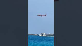 Landing 🛬 #maldives #youtubeshorts #travel #malecity #themalevlogger