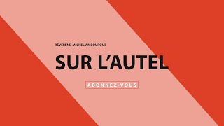 Sur l'autel