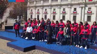 Team ParaChile en La Moneda: Presidente Gabriel Boric recibe a medallistas y atletas paralímpicos.