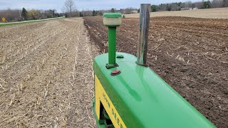 John Deere 730 Plowing