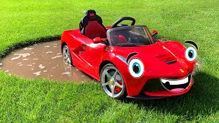 La voiture électrique Ferrari est coincée dans la boue.