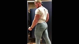 big muscular glutes v2